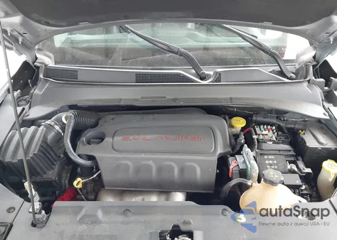 2019 Jeep Compass Limited 4X4 z USA, uszkodzony, nr VIN 3C4NJDCB6KT619005